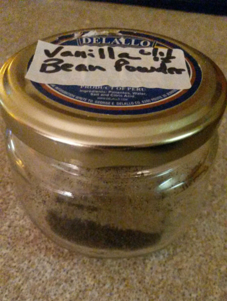 Homemade Vanilla Bean Powder